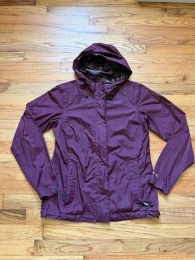 Boulder Gear Women’s Lightweight Hooded Windbreaker